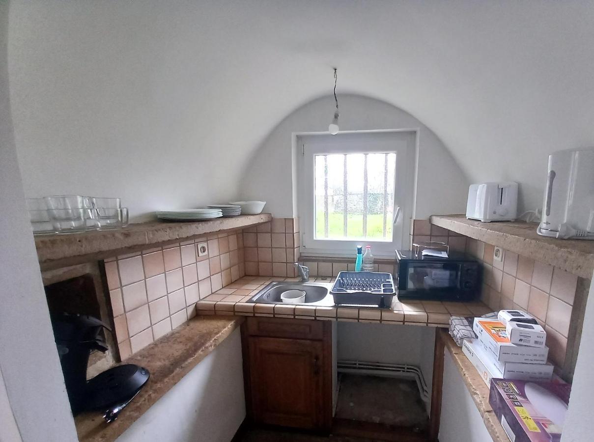 L'Univers, Vous Et Nous Pouilly-sur-Vingeanne Esterno foto